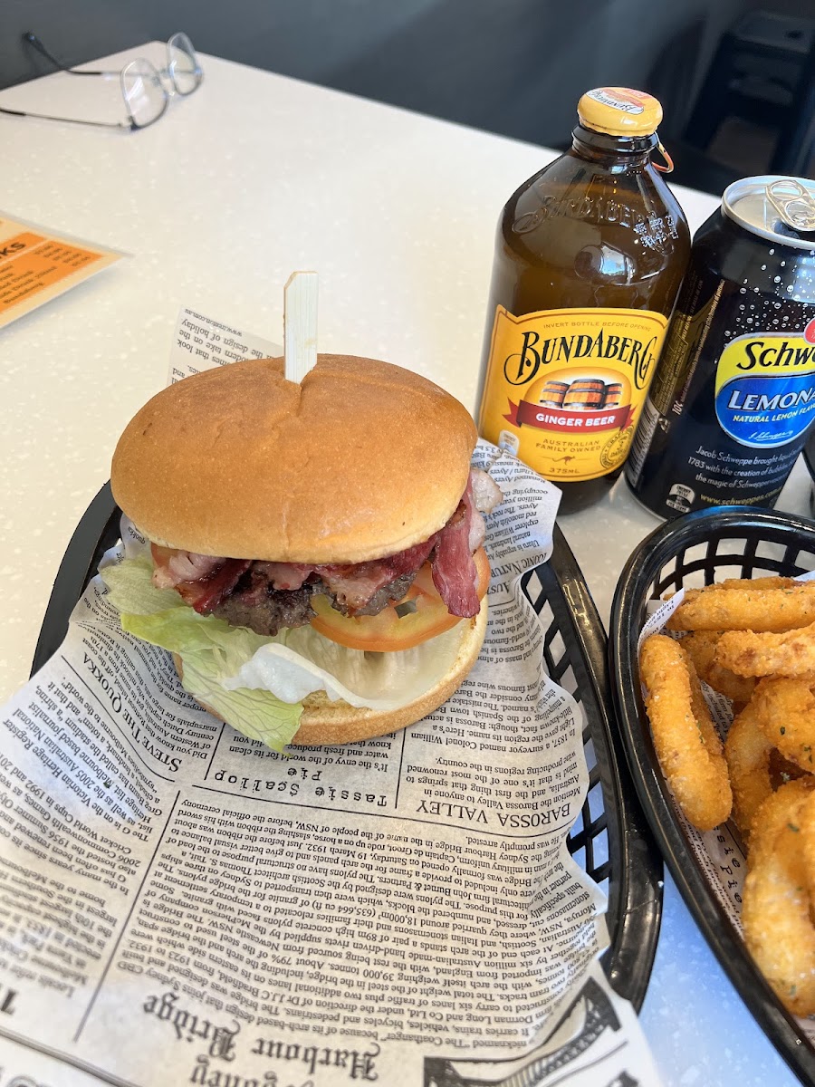 Burger Village Photo 10